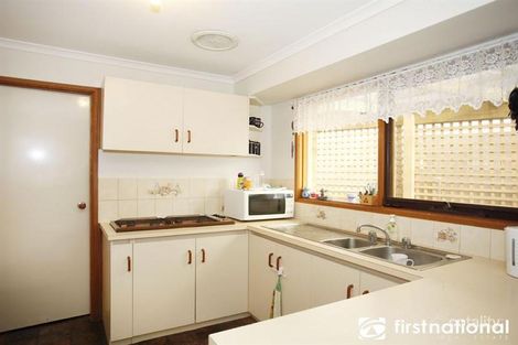 Property photo of 6 Ireland Avenue Narre Warren VIC 3805