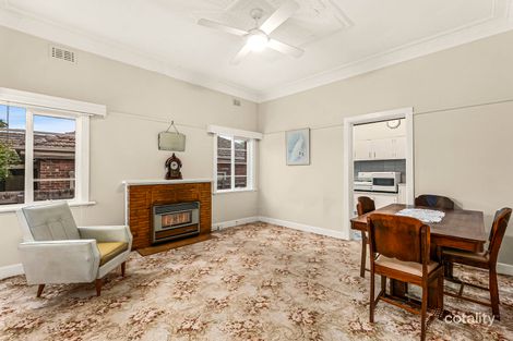 Property photo of 52 Hayes Road Strathmore VIC 3041
