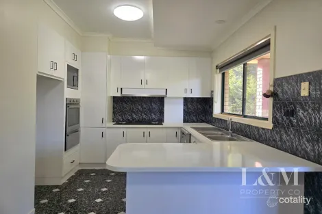 Property photo of 15 Bronco Court Meadow Heights VIC 3048