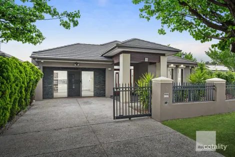 Property photo of 2 Greystone Place Craigieburn VIC 3064