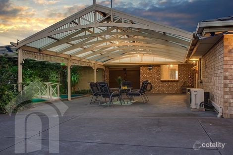 18 Kings Hill Cct, Onkaparinga Hills, SA 5163