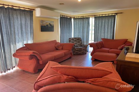 Property photo of 21 Lindsay Crescent Lynbrook VIC 3975