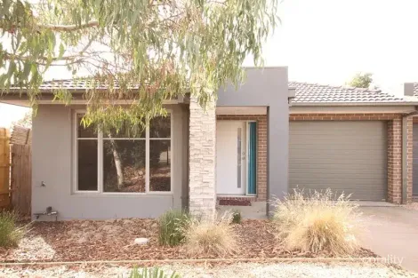 Property photo of 46 Botany Drive Carrum Downs VIC 3201