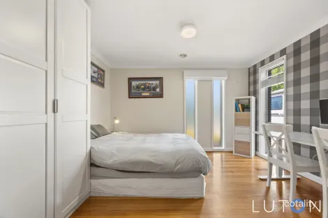 Property photo of 19 Ruth Bedford Street Franklin ACT 2913