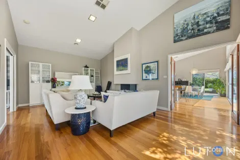 Property photo of 19 Ruth Bedford Street Franklin ACT 2913