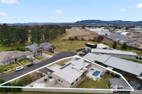Property photo of 8 Inverness Avenue Mudgee NSW 2850