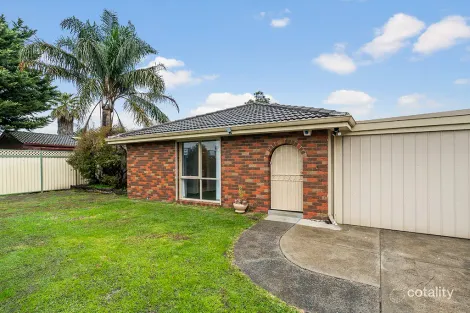 Property photo of 40 Lyrebird Drive Carrum Downs VIC 3201