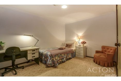 Property photo of 32 Stanbury Way Booragoon WA 6154