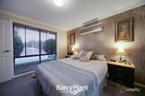Property photo of 12 Darvell Court Pakenham VIC 3810