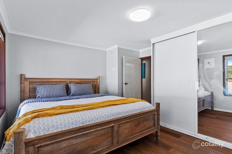 Property photo of 30 Thompson Street Belmont South NSW 2280