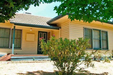 50 Malcolm St, Mansfield, VIC 3722