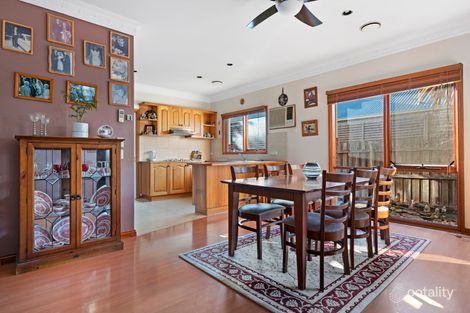 Property photo of 8 Captain Cook Close Skye VIC 3977