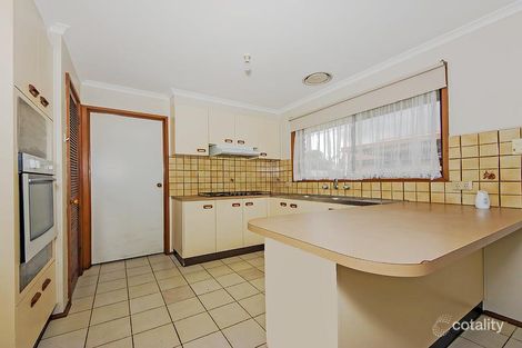 Property photo of 8 Albatross Avenue Werribee VIC 3030