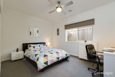 Property photo of 20 Emu Bush Drive Cranbourne West VIC 3977