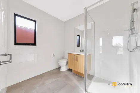 Property photo of 42 Juniperina Circuit Wallan VIC 3756