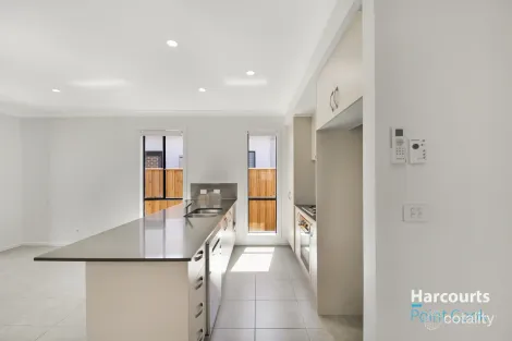 Property photo of 23 Horton Drive Werribee VIC 3030