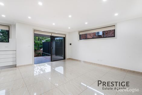 Property photo of 10A Urunga Place Bossley Park NSW 2176