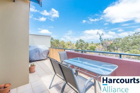 Property photo of 43/164 Lakeside Drive Joondalup WA 6027