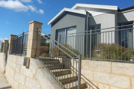 Property photo of 135 Broadway Boulevard Piara Waters WA 6112