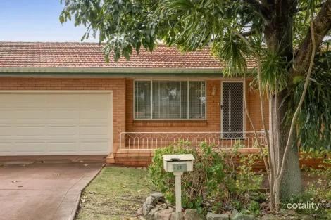 21 Mcnamara St, Centenary Heights, QLD 4350