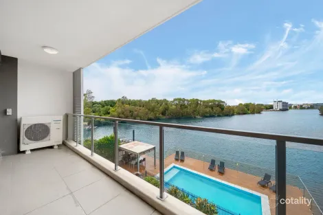 Property photo of 21/10 Ben Lexcen Place Robina QLD 4226