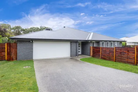 28 CRESTWOOD DR, ROSEBUD, VIC 3939