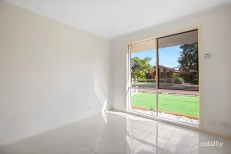 Property photo of 22 Whitsunday Drive Hoppers Crossing VIC 3029