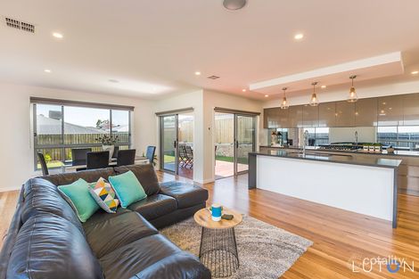 Property photo of 9 Edna Thompson Crescent Casey ACT 2913