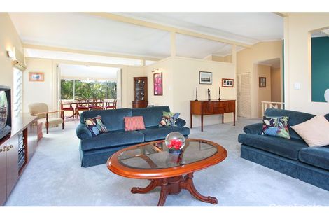 Property photo of 17 Holdway Street Kenmore QLD 4069