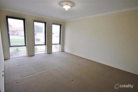 Property photo of 11 Whiteside Street Cloverdale WA 6105