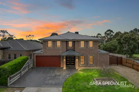 Property photo of 14 Cassowary Avenue Pakenham VIC 3810
