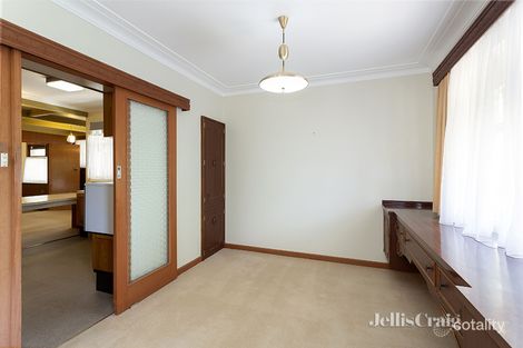 Property photo of 18 Ladd Street Watsonia VIC 3087