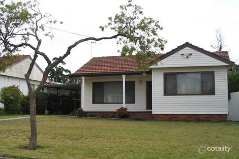 3 Stretham Ave, Picnic Point, NSW 2213