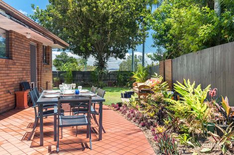 Property photo of 10 Farm Court Redcliffe QLD 4020