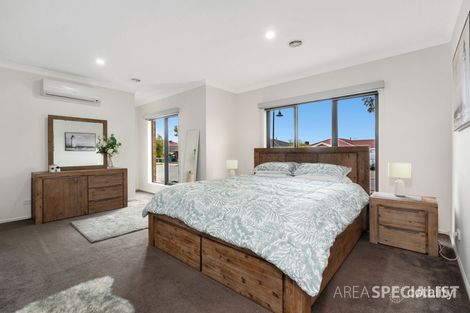 Property photo of 82 Pepperbush Circuit Cranbourne VIC 3977