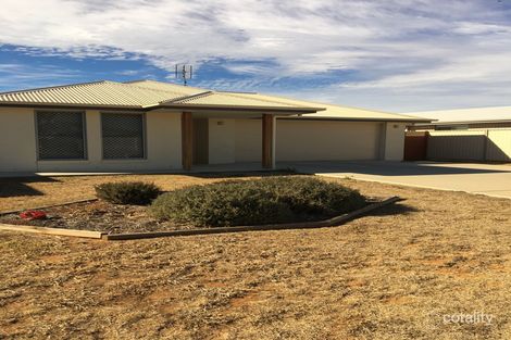 Property photo of 11 Ellem Drive Chinchilla QLD 4413