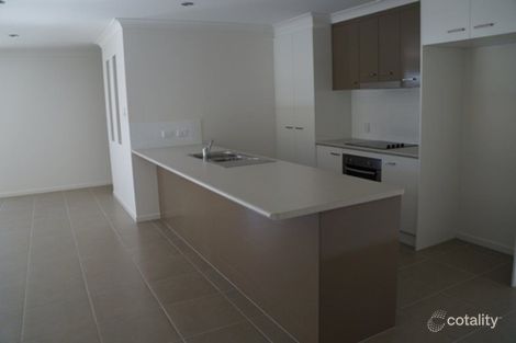 Property photo of 11 Ellem Drive Chinchilla QLD 4413