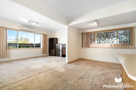 Property photo of 27 Braemar Street Essendon VIC 3040