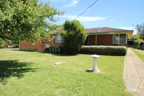 11 Casey St, Orange, NSW 2800