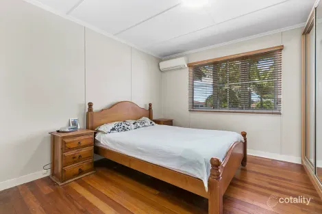 Property photo of 14 Jayben Street Wynnum West QLD 4178