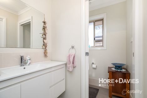 Property photo of 2/22 Truscott Drive Ashmont NSW 2650