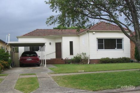 12 Freda St, Panania, NSW 2213