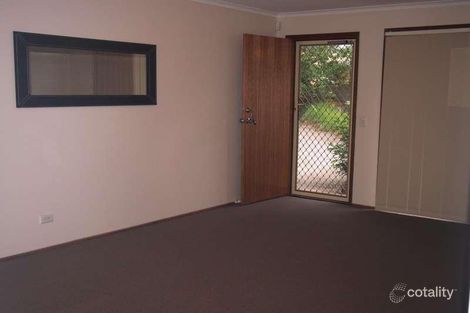 Property photo of 2/13 Ruth Anne Close Labrador QLD 4215