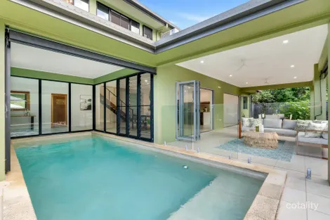 Property photo of 4 McColl Close Redlynch QLD 4870
