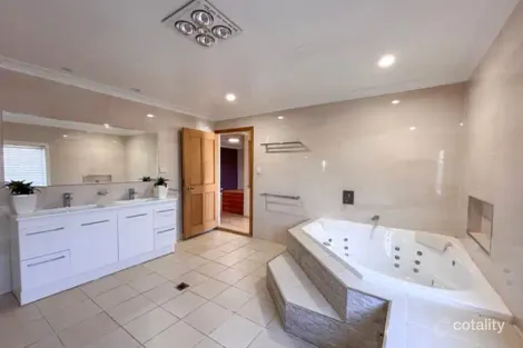 Property photo of 55 Molesworth Street Tenterfield NSW 2372