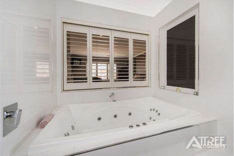 Property photo of 14 Samphire Road Canning Vale WA 6155