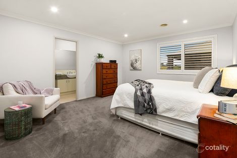 Property photo of 10 Maclaren Court Greenvale VIC 3059