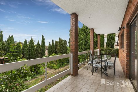 Property photo of 62 Manatunga Circuit Greensborough VIC 3088