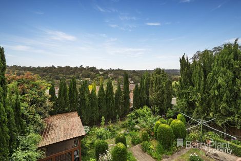 Property photo of 62 Manatunga Circuit Greensborough VIC 3088
