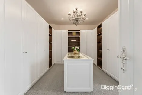 Property photo of 10 Barton Street Doncaster East VIC 3109